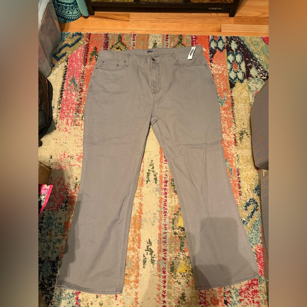 Old Navy Men's Straight-Leg Pants in Gray